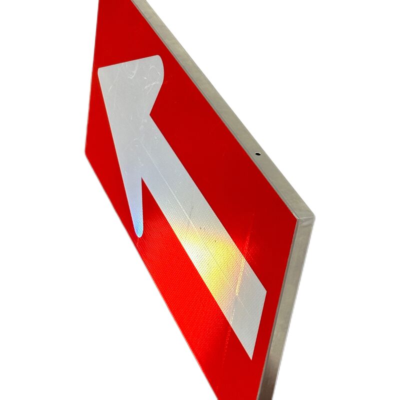 Πίνακας Βέλους Ανακλαστικής Μεμβράνης 3M L400*W280*H2.0mm Προσαρμόσιμος για Οδική Ασφάλεια